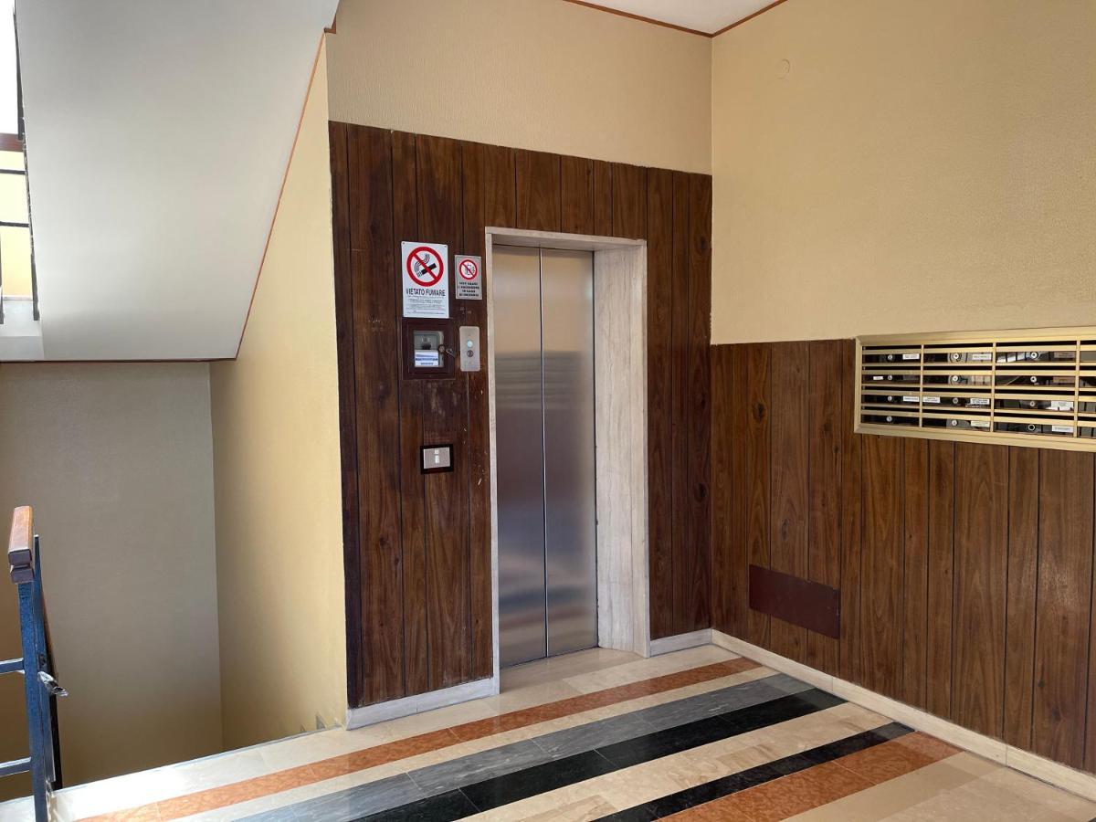 Desenzanoloft Official Partner Marriott Homes & Villas -Ciao Lago Family Apartment Desenzano del Garda Exterior foto